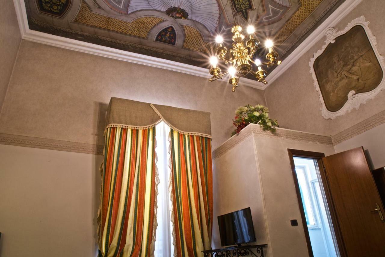 Hotel La Luna Lucca Esterno foto