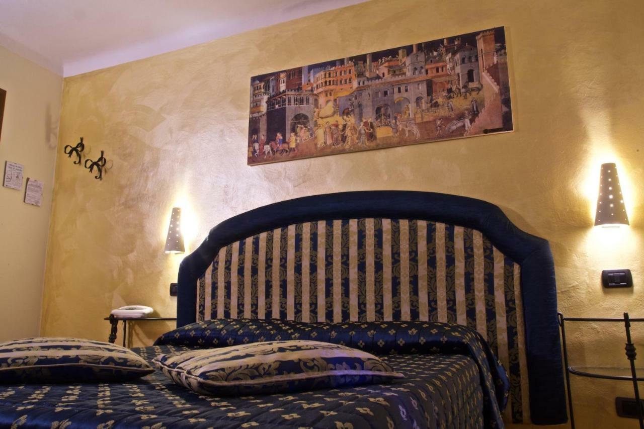 Hotel La Luna Lucca Esterno foto