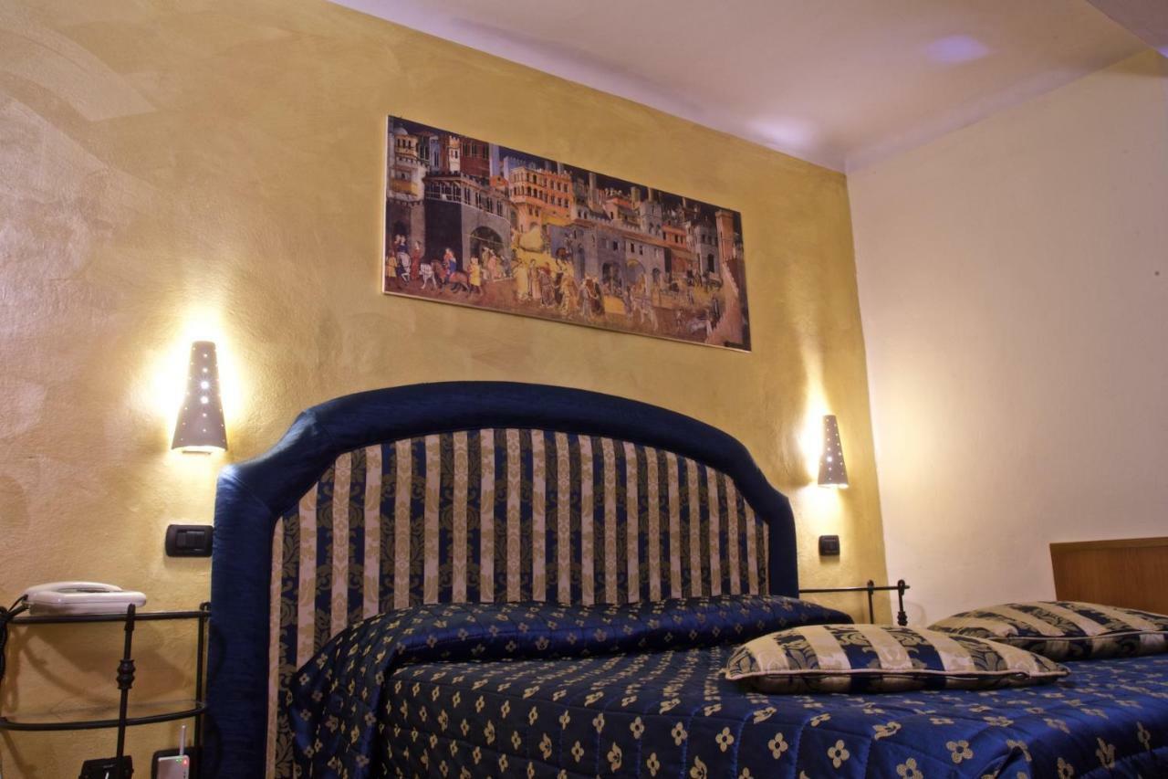 Hotel La Luna Lucca Esterno foto